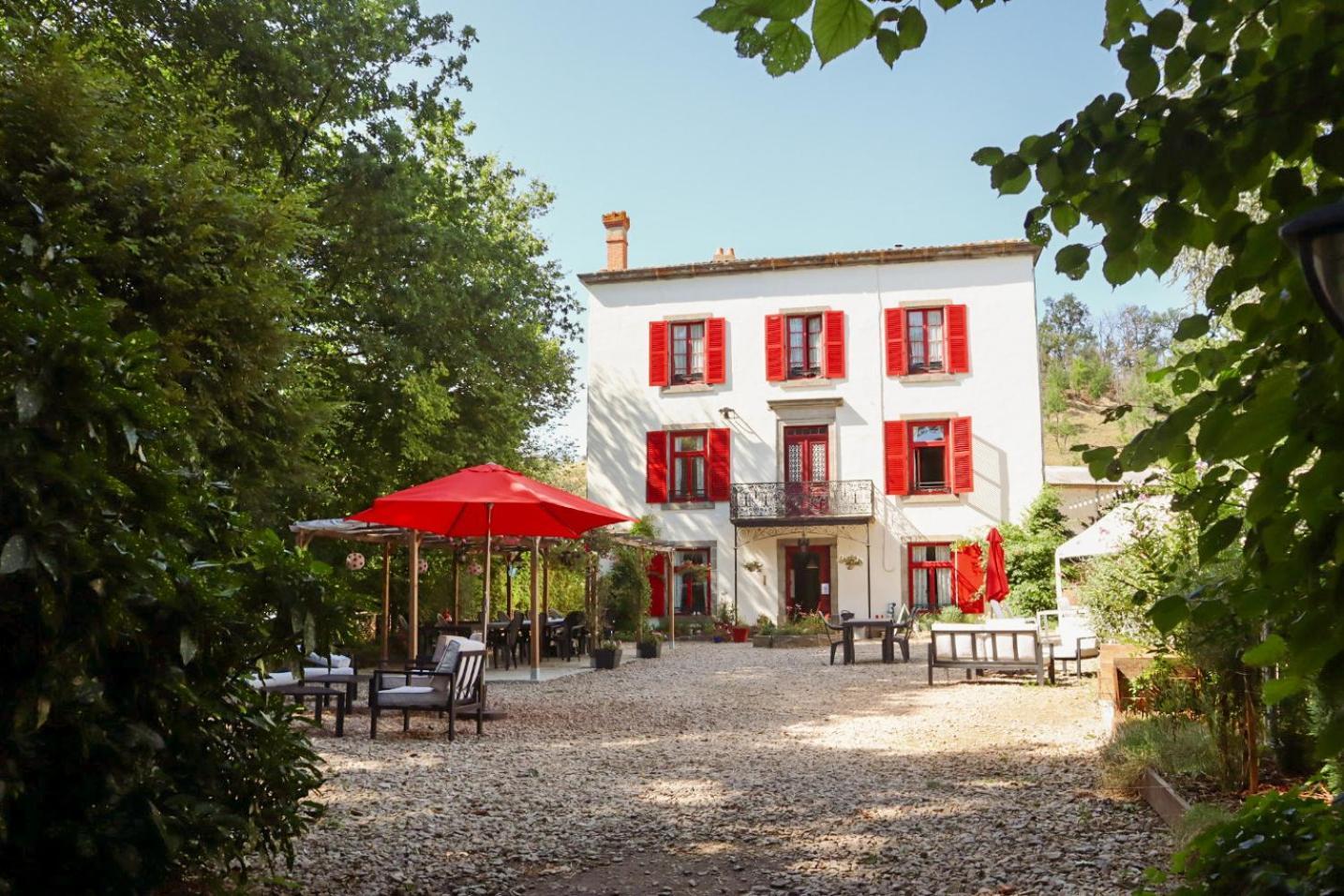 Domaine Des Lilas Saint-Germain-Lembron Buitenkant foto