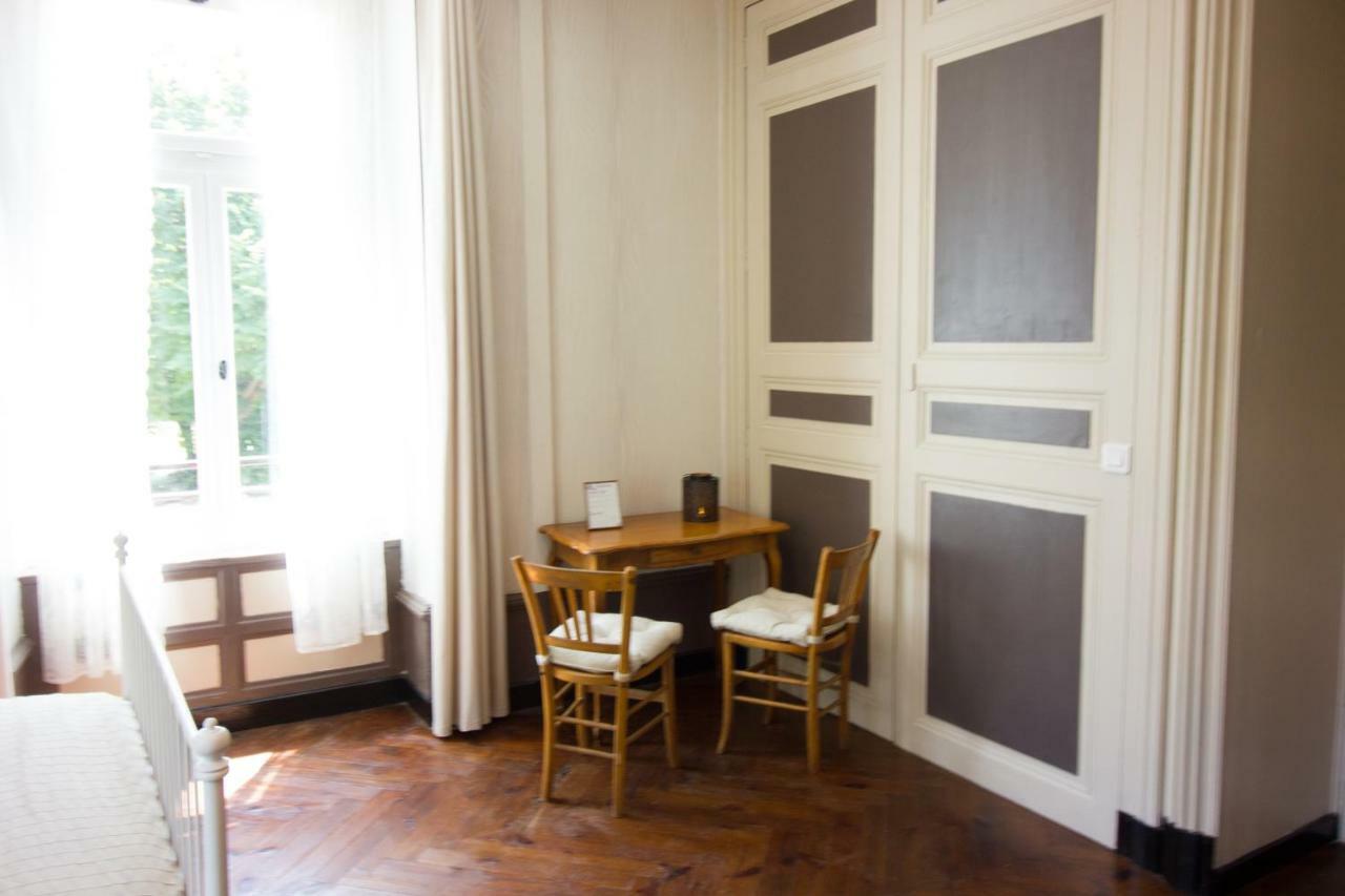 Domaine Des Lilas Saint-Germain-Lembron Buitenkant foto